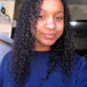 Meet your Posher, Mia